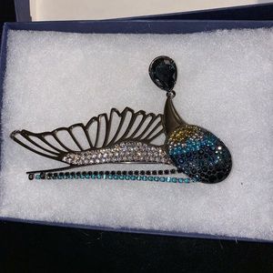 Swarovski Jewelry - Swarovski crystal brooch Swarovski Jewelry - Swarovski crystal brooch